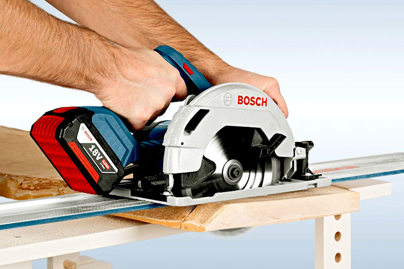 ТОП-7 лучших аккумуляторных циркулярных (дисковых) пил 2025 года