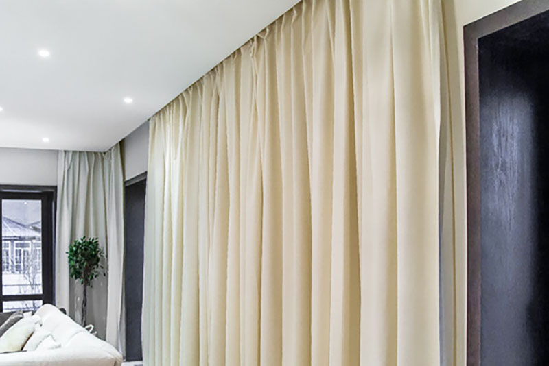 Красивые шторы для гостиной (зала): фото-идей дизайна года