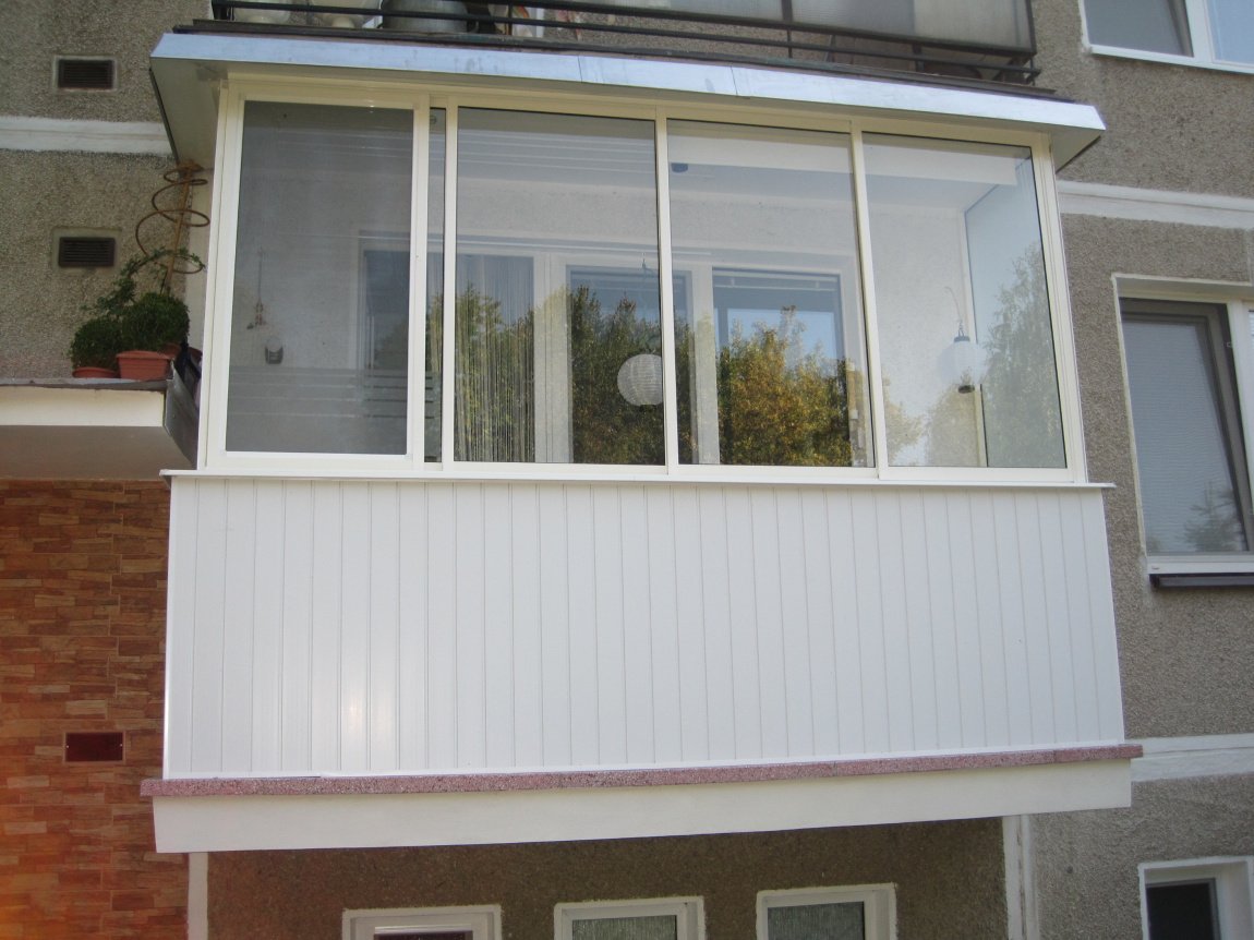 Цена остекление балконов для разных серией домов в Москве и в Московской области.